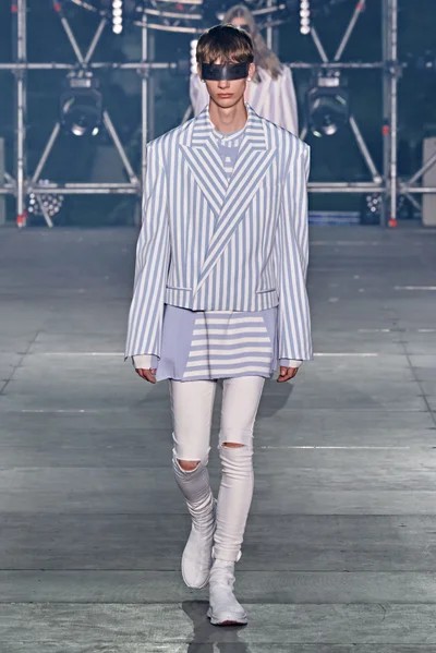 Look 41